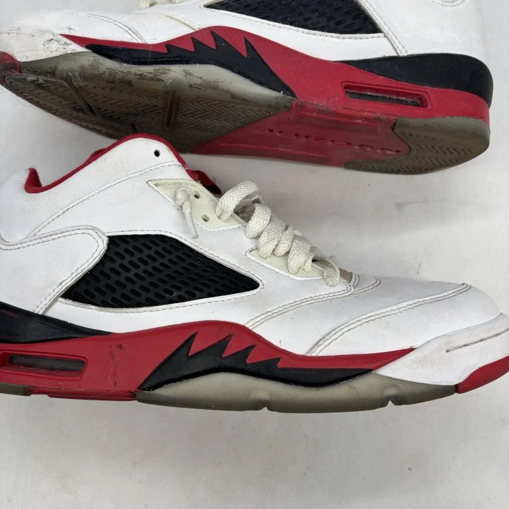 Air Jordan 5 Retro 2016 Low Fire Red Shoes Mens 9 Lace Up White Sneaker Sports